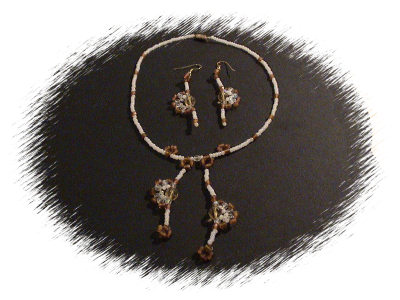 Set Halskette und Ohrringe (braun/weiss)
