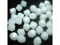 5328 XILION, 4mm, White Alabaster, 50 Stk