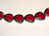 Glasperlen "Triangle", rot/silber, 17mm